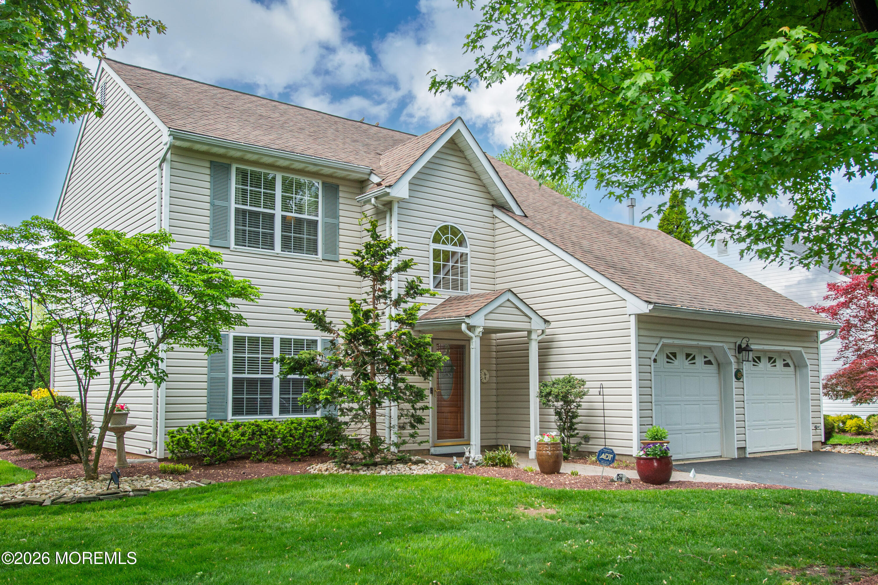 91 Nutmeg Road Aberdeen, NJ 07747 - Photo 31 of 33 32