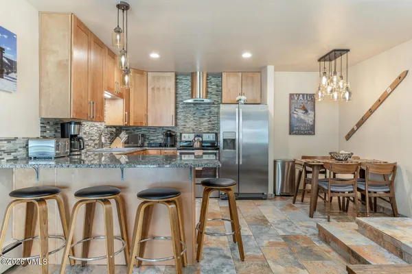 $1,049,000 | 1040 Vail View Drive, Unit 305, Vail, CO 81657