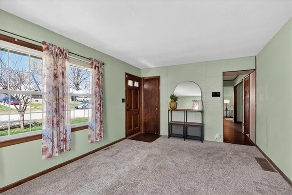 $175,000 | 1715 North Dodgion Street, Independence, MO 64050