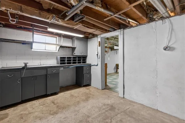 $175,000 | 1715 North Dodgion Street, Independence, MO 64050