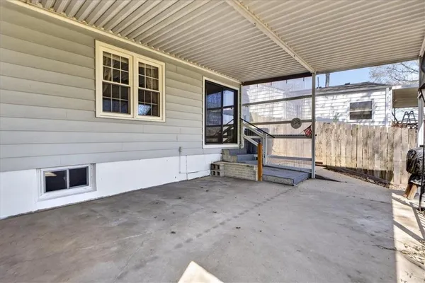 $175,000 | 1715 North Dodgion Street, Independence, MO 64050