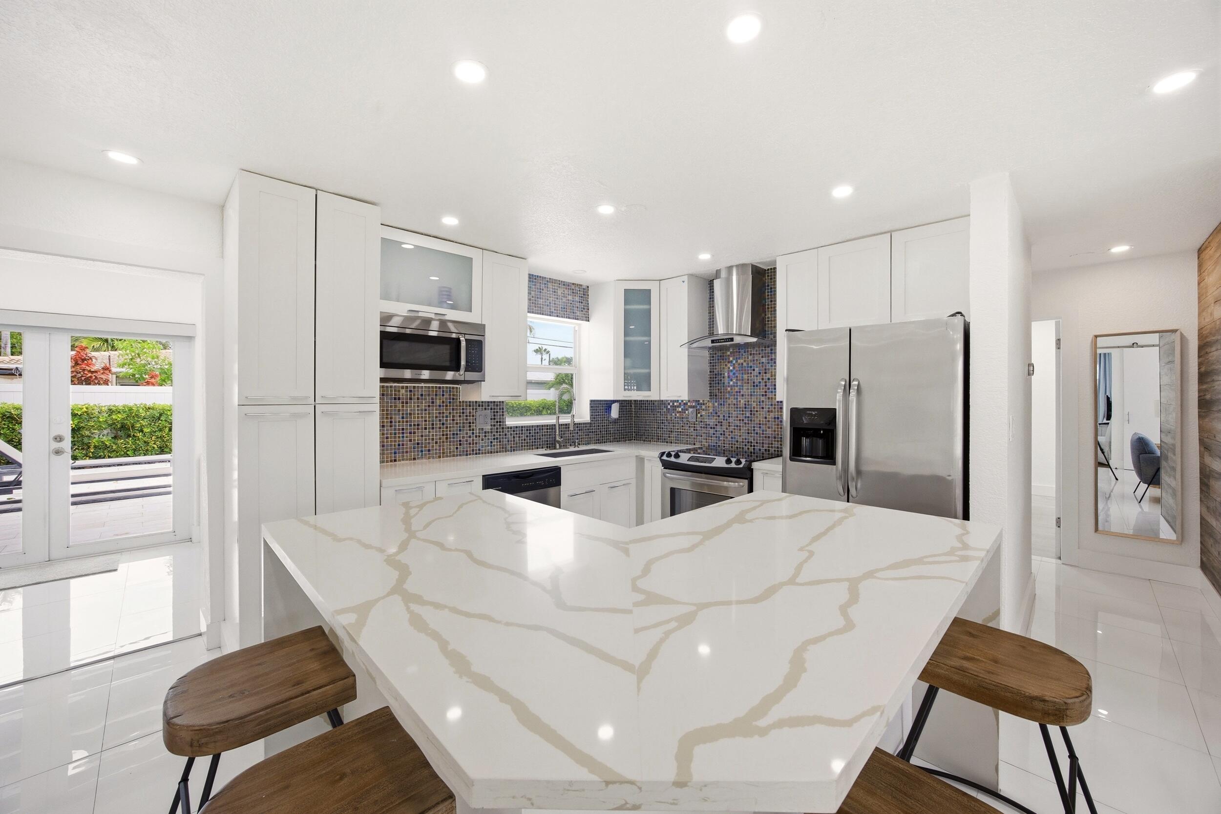 817 Southeast 16th Street Deerfield Beach, FL 33441 - Photo 12 of 55 13_453a9432