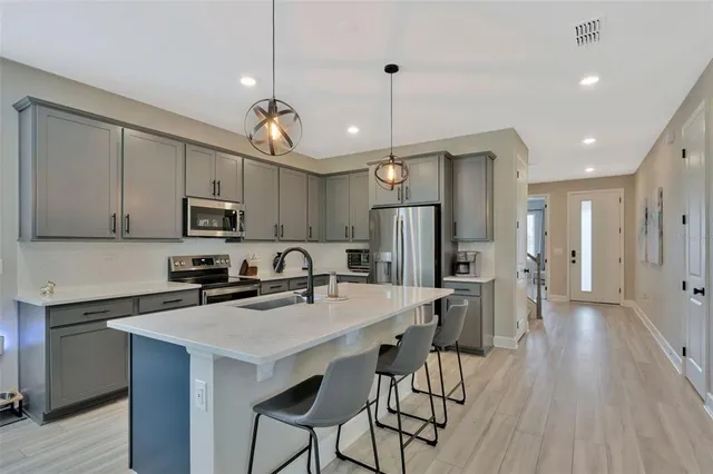 $525,000 | 4071 Southern Vista Loop, St. Cloud, FL 34772