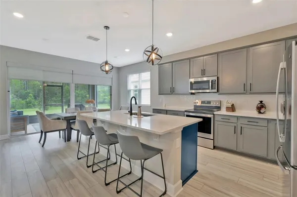 $489,900 | 4071 Southern Vista Loop, St. Cloud, FL 34772