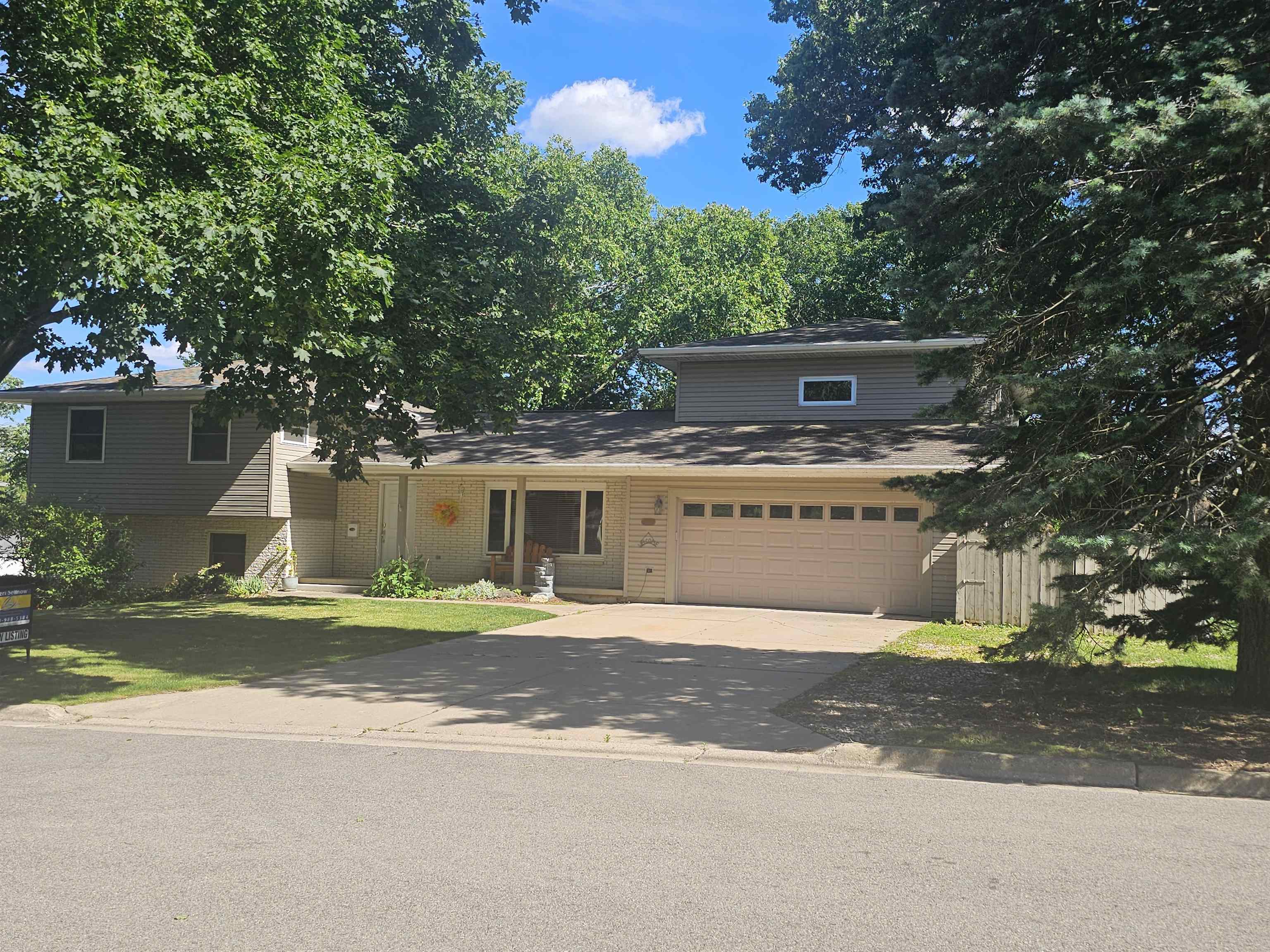 500 Riverside Drive Waterloo, WI 53594 - Photo 2 of 38