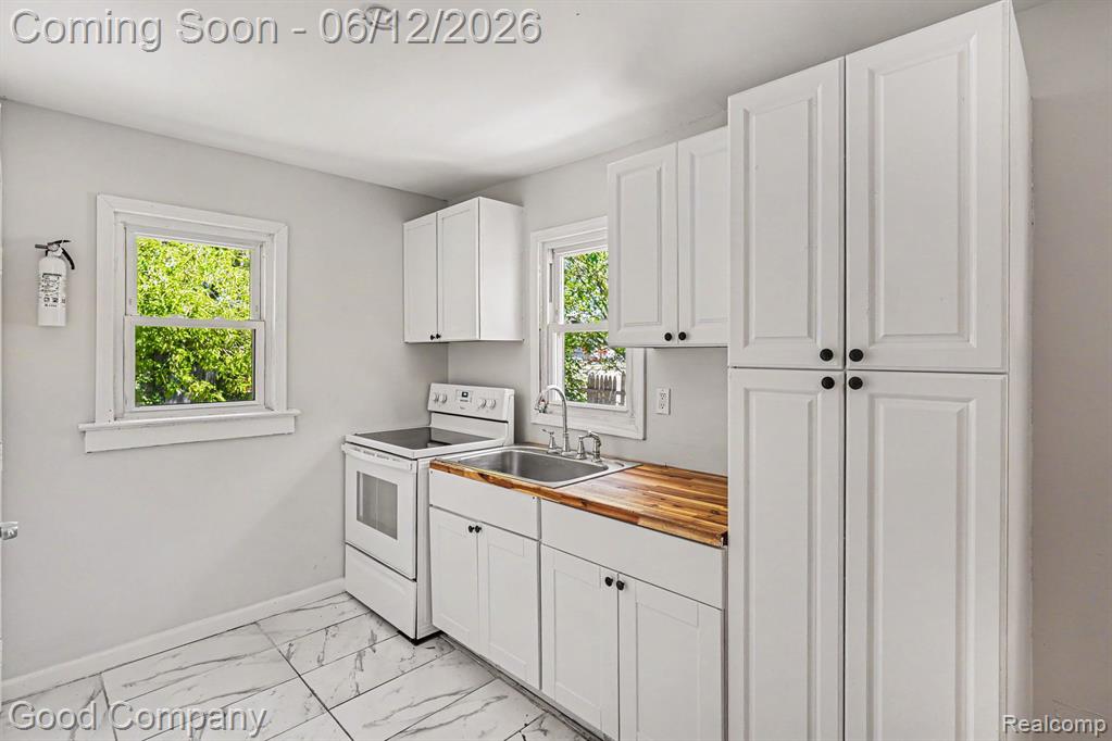 3499 East Atherton Road Burton, MI 48519 - Photo 8 of 28