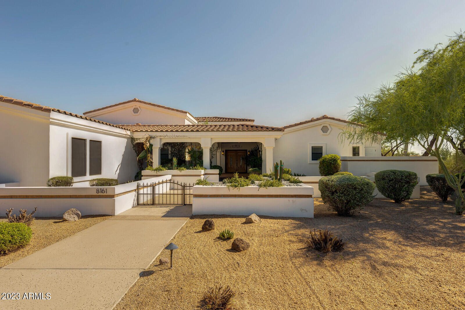 8161 East Alameda Road Scottsdale, AZ 85255 - Photo 3 of 107