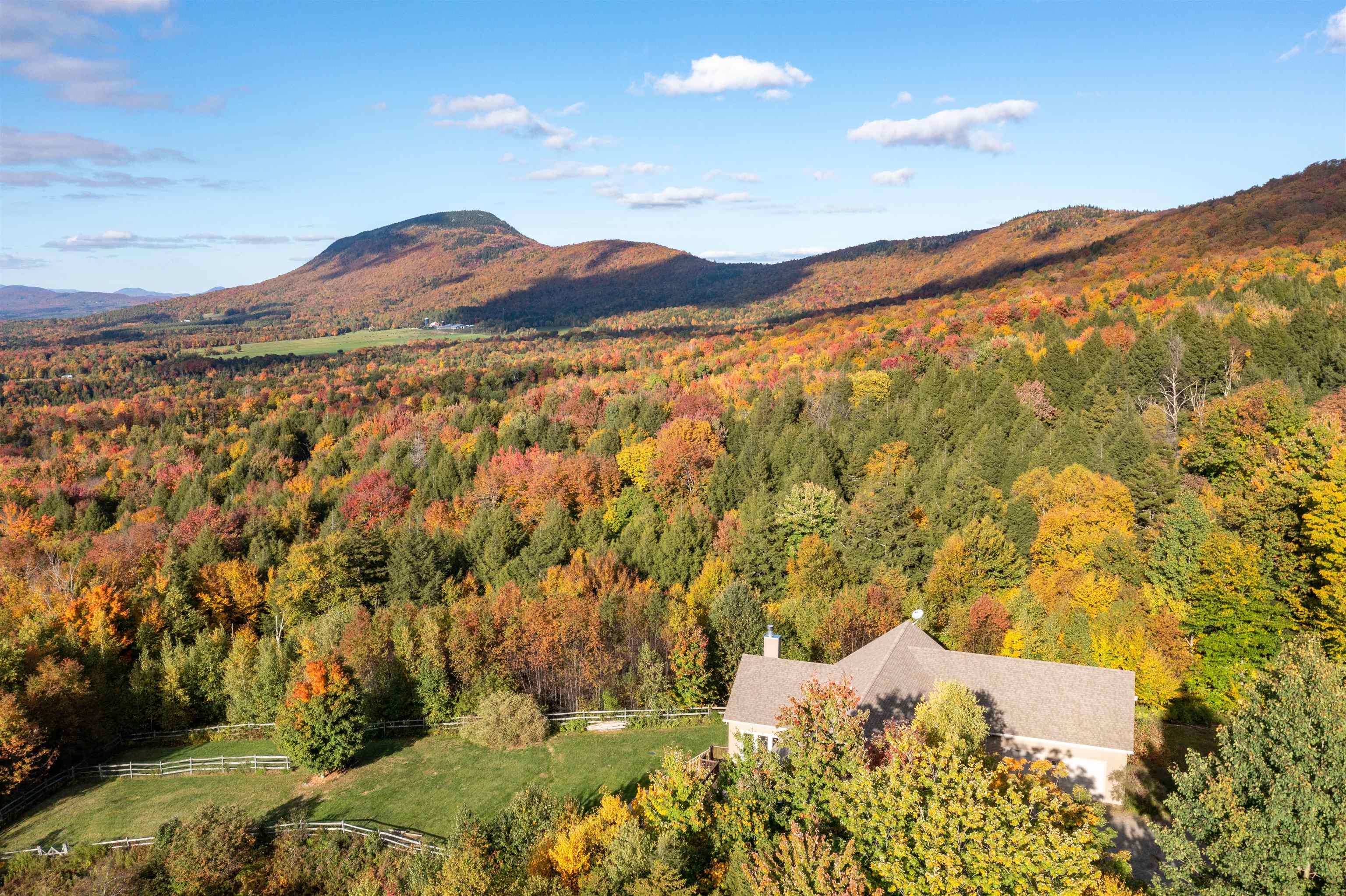 289 Worcester Ridge, Unit 10 Elmore, VT 05661 - Photo 1 of 34