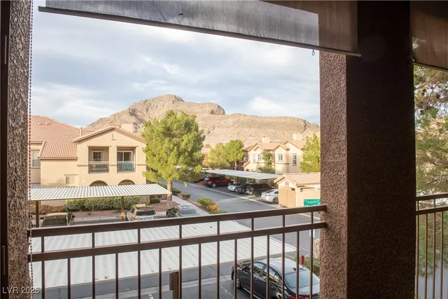 $1,450 | 3805 Ormond Beach Street, Unit 203, Las Vegas, NV 89129