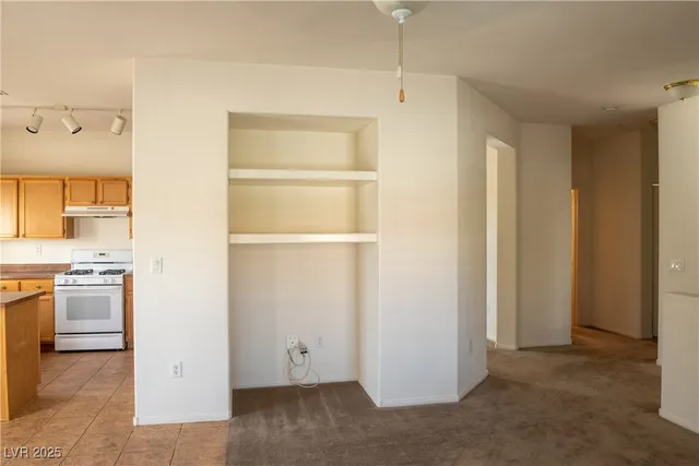 $1,450 | 3805 Ormond Beach Street, Unit 203, Las Vegas, NV 89129