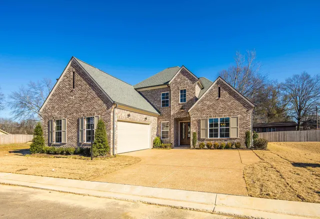a view of a house with a outdoor space