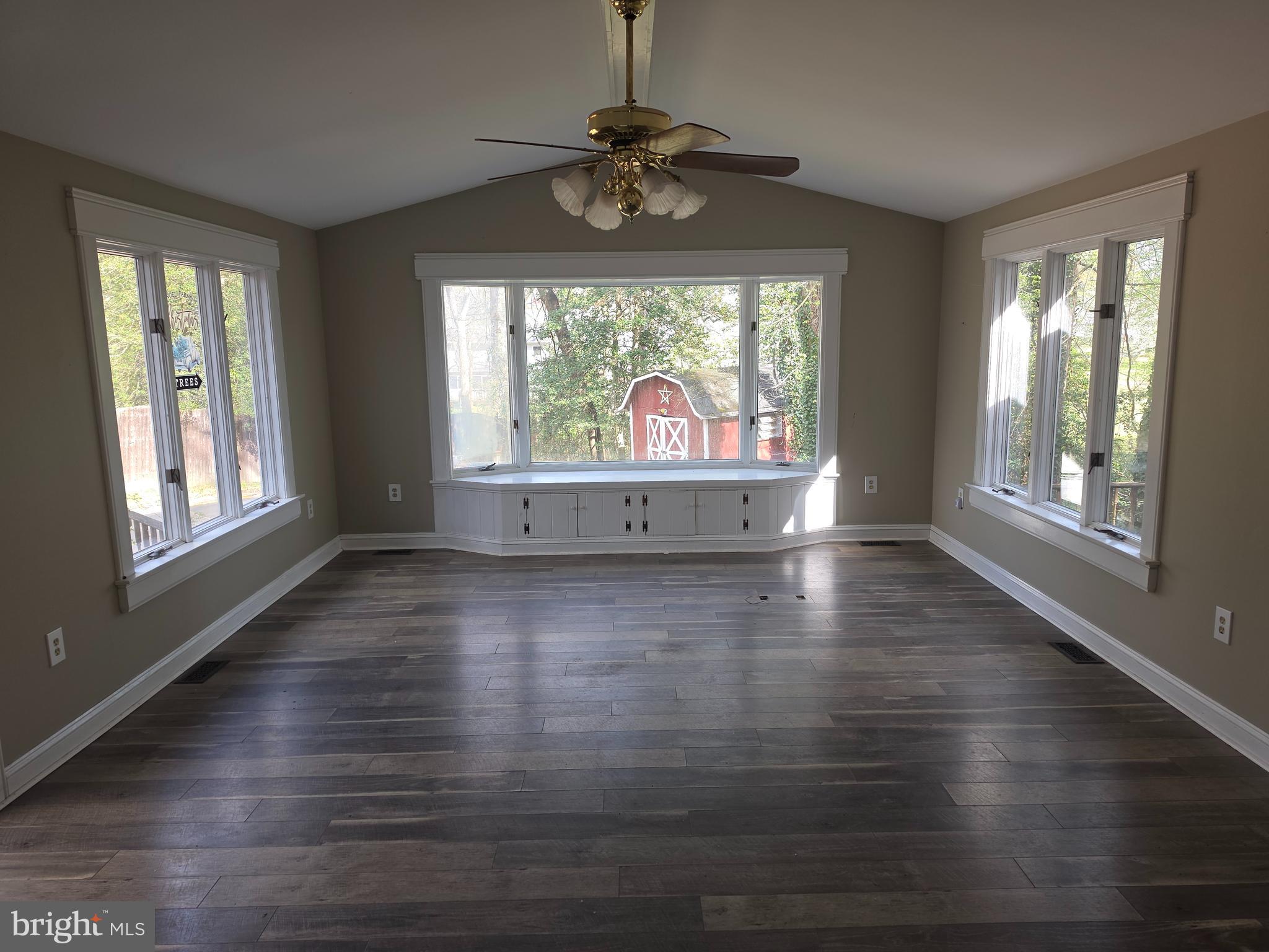 11223 Country Road Dunkirk, MD 20754 - Photo 10 of 19