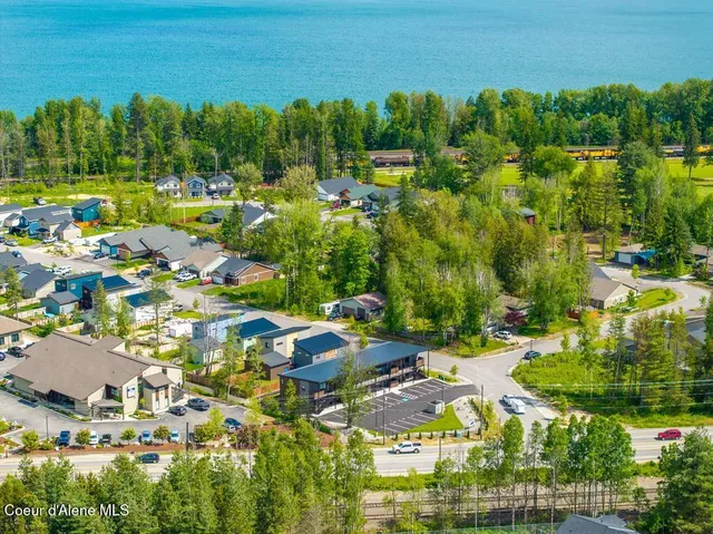 $295,000 | 50 Carnelian Avenue, Unit 203, Ponderay, ID 83852