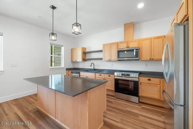 $295,000 | 50 Carnelian Avenue, Unit 203, Ponderay, ID 83852