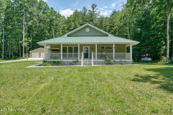 $459,000 | 213 Indian Rock Trail, Jamestown, TN 38556