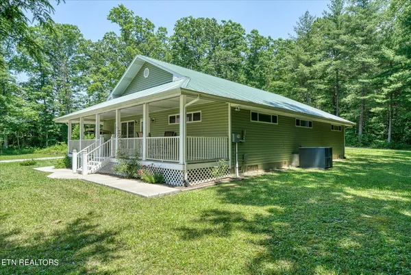 $459,000 | 213 Indian Rock Trail, Jamestown, TN 38556