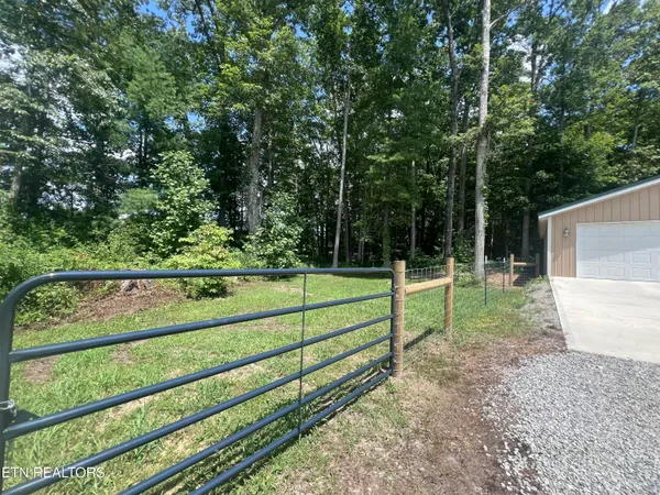 $459,000 | 213 Indian Rock Trail, Jamestown, TN 38556