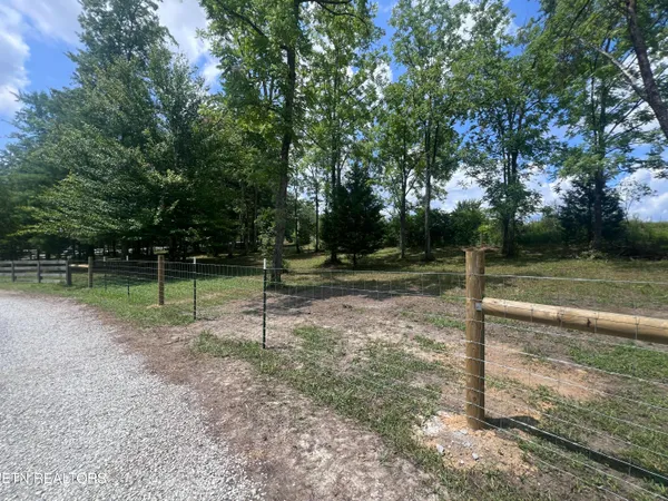 $459,000 | 213 Indian Rock Trail, Jamestown, TN 38556