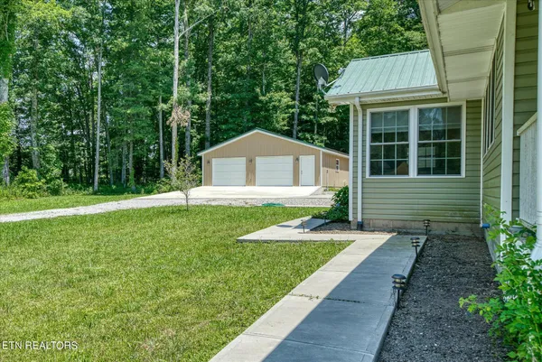 $459,000 | 213 Indian Rock Trail, Jamestown, TN 38556
