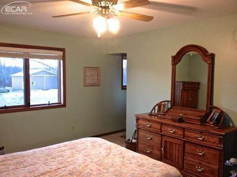 9136 Noblet Road Davison, MI 48423 - Photo 23 of 27 20428040-22.JPG