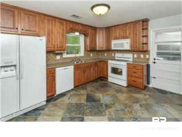 325 Syracuse Street Mobile, AL 36608 - Photo 20 of 21