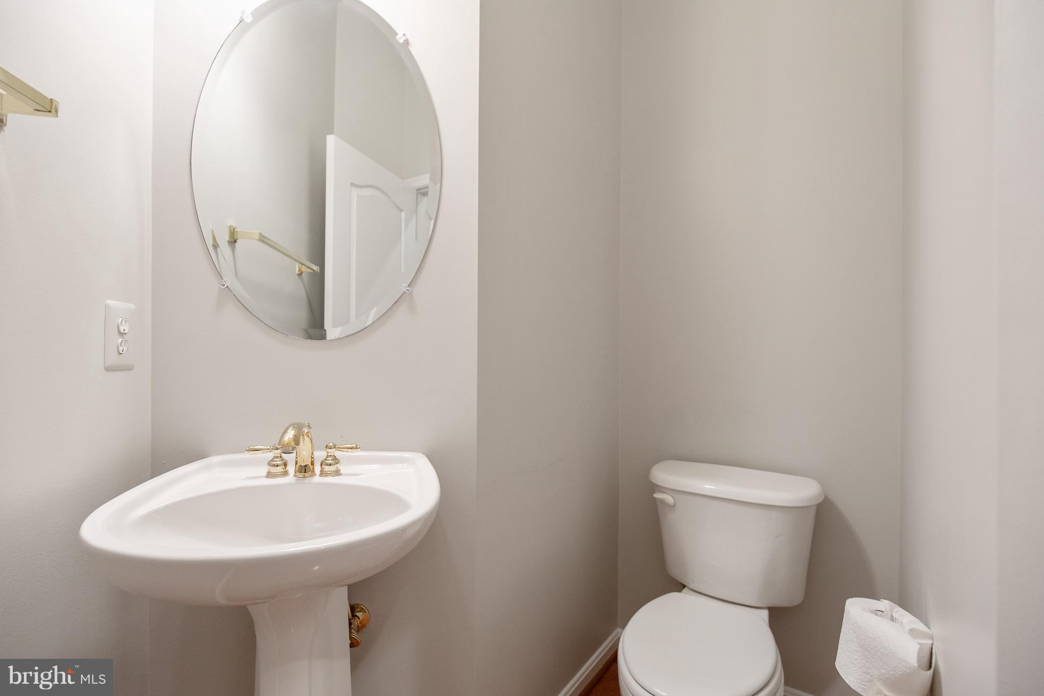 6246 Rolling Spring Court Springfield, VA 22152 - Photo 7 of 24 Powder Room