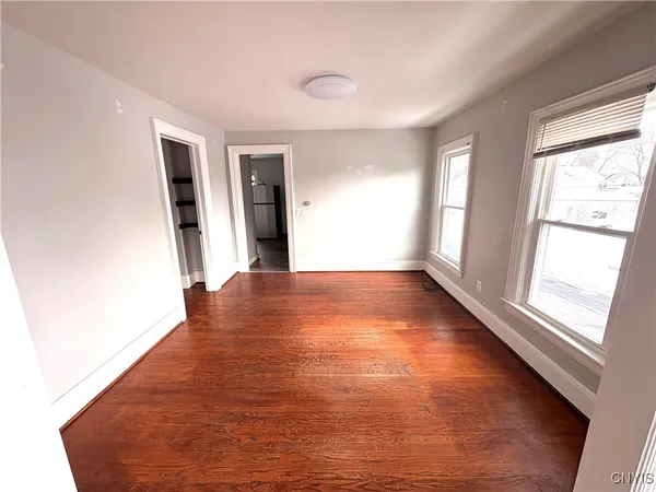 $1,200 | 90 Washington Street, Auburn, NY 13021