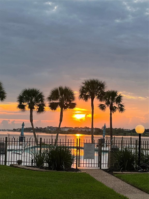 401 Lakeside Lane, Unit 203 Houston, TX 77058 - Photo 2 of 10 a view of a yard with palm trees