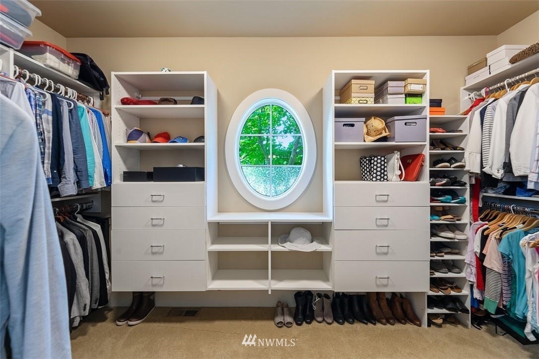 3028 Hunts Point Circle Hunts Point, WA 98004 - Photo 17 of 24