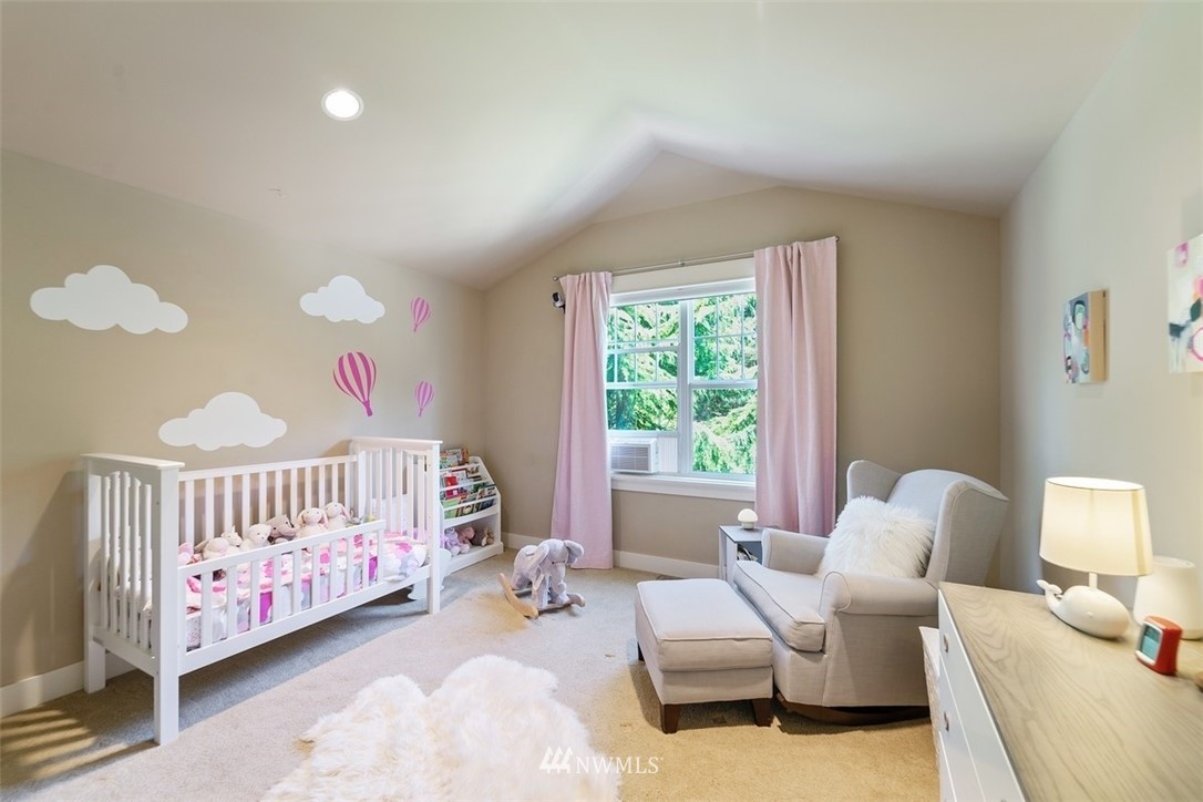 3028 Hunts Point Circle Hunts Point, WA 98004 - Photo 18 of 24