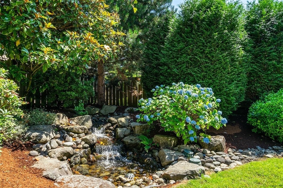 3028 Hunts Point Circle Hunts Point, WA 98004 - Photo 23 of 24