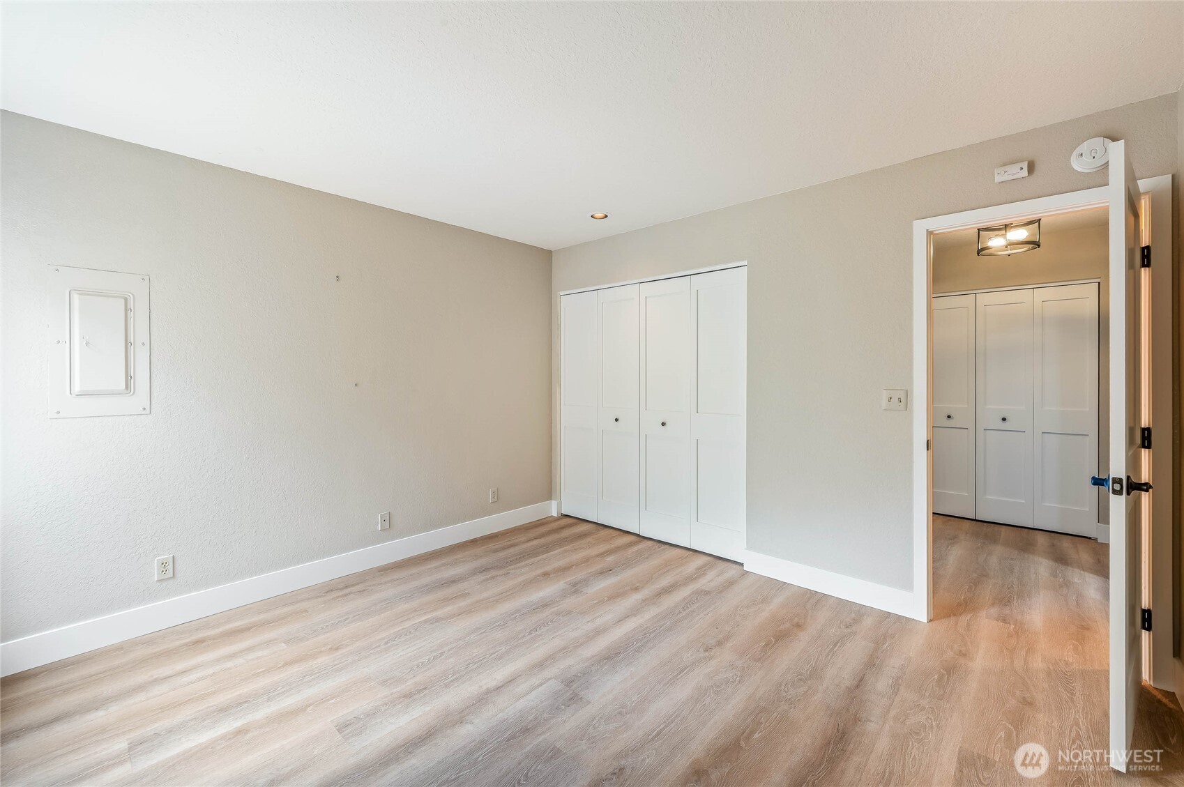 8975 Icicle Road, Unit F Leavenworth, WA 98826 - Photo 17 of 31 wooden floor in an empty room