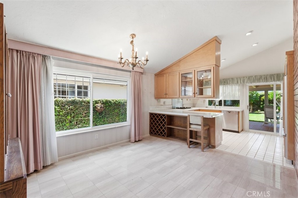 6307 Rhea Avenue Tarzana, CA 91335 - Photo 7 of 18 Dining area to Kitcen