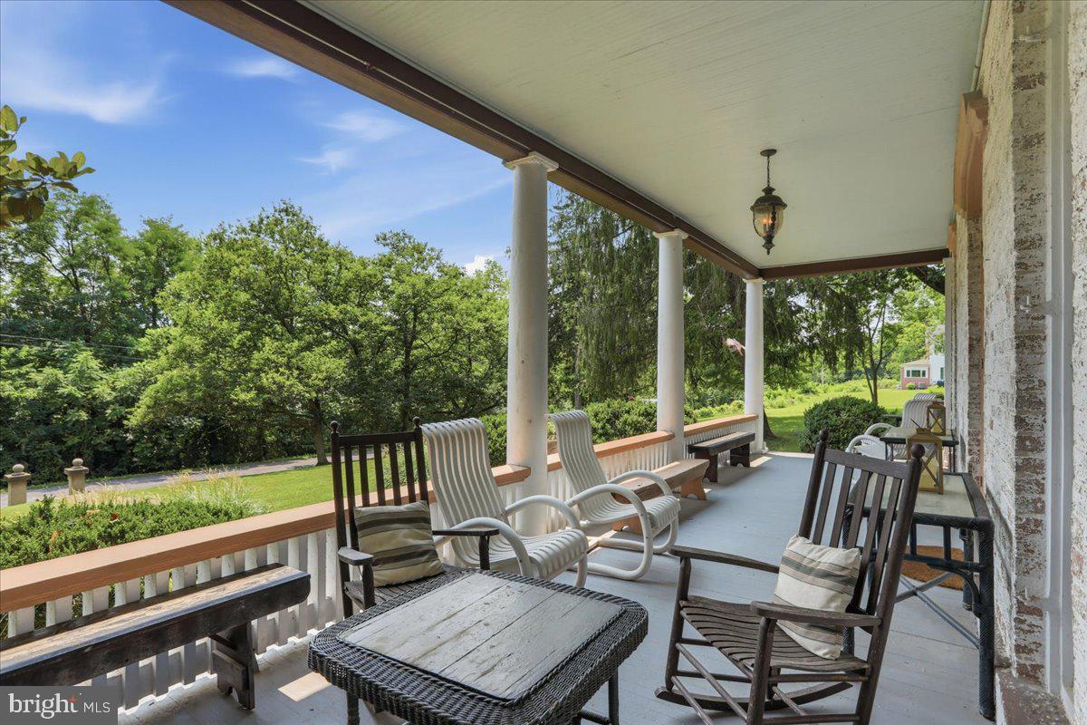 236 Riverside Drive Front Royal, VA 22630 - Photo 2 of 71
