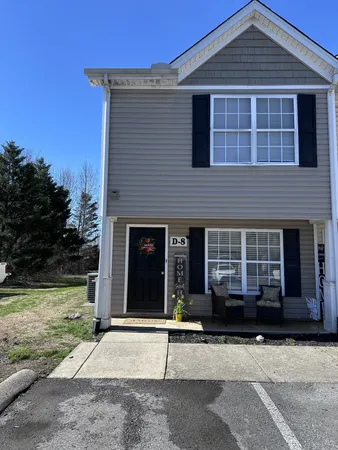 $1,585 | 2961 South Rutherford Boulevard, Unit D8, Murfreesboro, TN 37130