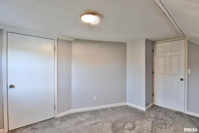 $169,900 | 614 Virginia Avenue, Taylorville, IL 62568