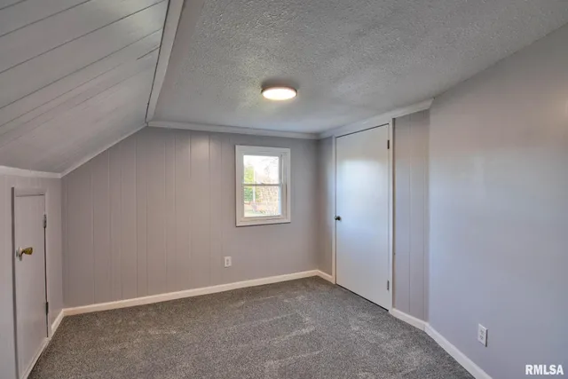 $169,900 | 614 Virginia Avenue, Taylorville, IL 62568