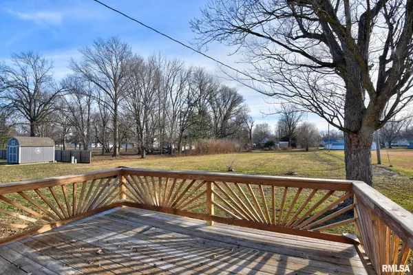 $164,900 | 614 Virginia Avenue, Taylorville, IL 62568