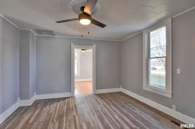 $169,900 | 614 Virginia Avenue, Taylorville, IL 62568