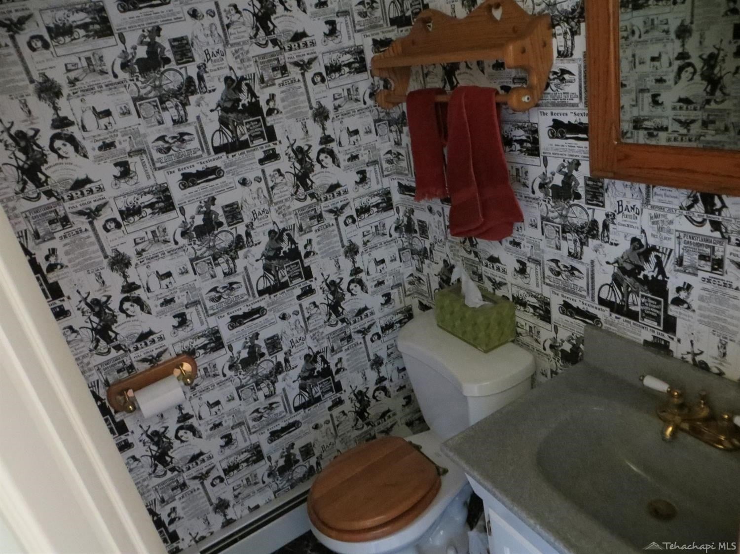 26140 Bear Valley Road Tehachapi, CA 93561 - Photo 26 of 58 Gallery Image 26