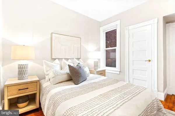 $2,950 | 1221 D Street Northeast, Washington, DC 20002