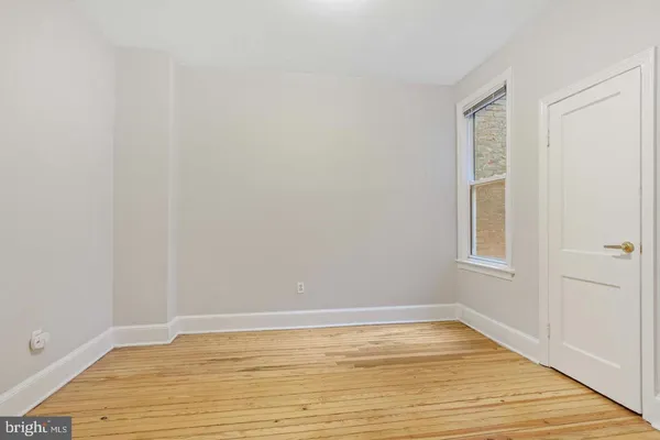 $2,950 | 1221 D Street Northeast, Washington, DC 20002