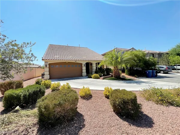 $2,935 | 10965 Pinion Woods Court, Henderson, NV 89052
