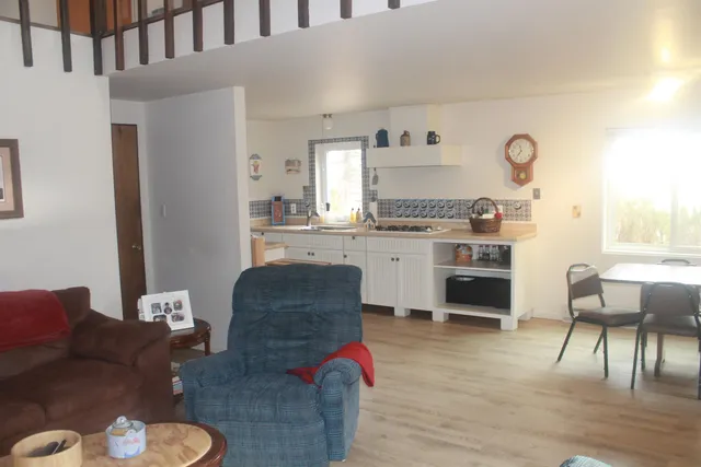 $1,100,000 | 10332 Highway 26, Kinnear, WY 82516