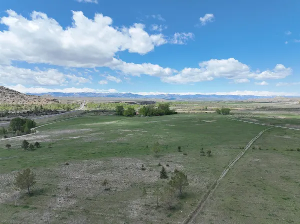 $1,100,000 | 10332 Highway 26, Kinnear, WY 82516