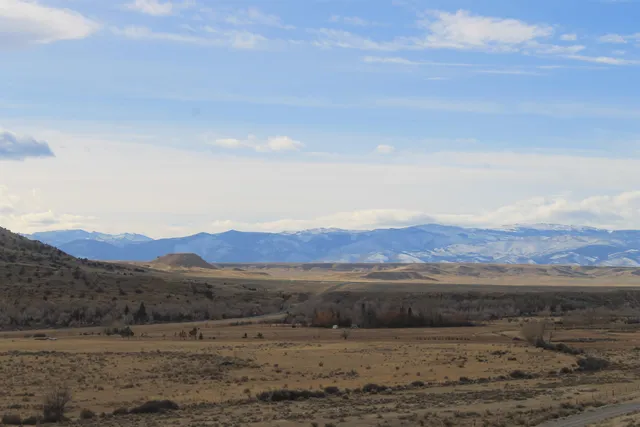 $1,100,000 | 10332 Highway 26, Kinnear, WY 82516