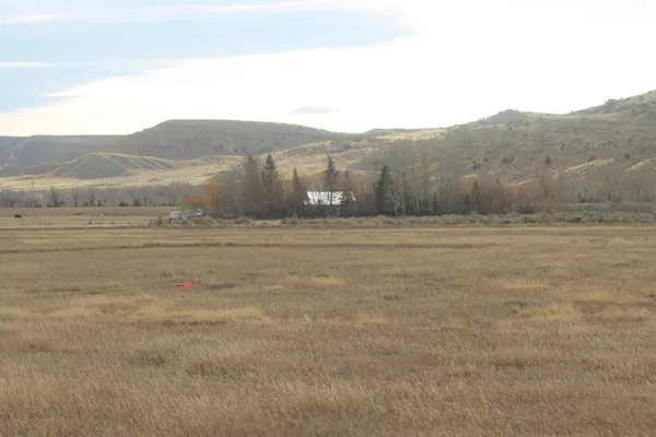 $1,100,000 | 10332 Highway 26, Kinnear, WY 82516