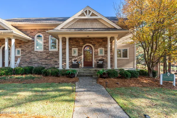 $875,000 | 140 Cochrane Castle Circle, Pinehurst, NC 28374