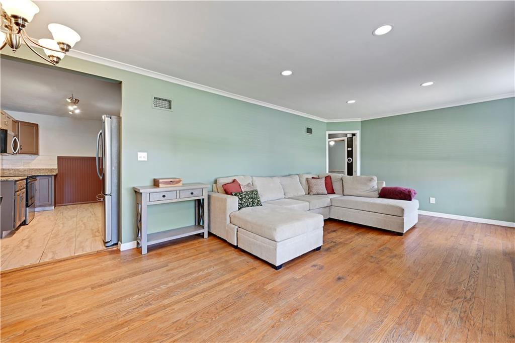 9715 Holmes Road Kansas City, MO 64131 - Photo 10 of 26