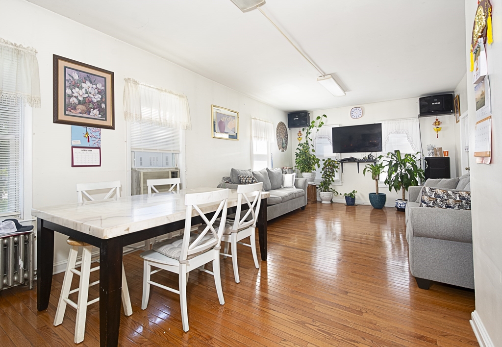 2 Kosta Street Worcester, MA 01607 - Photo 7 of 20